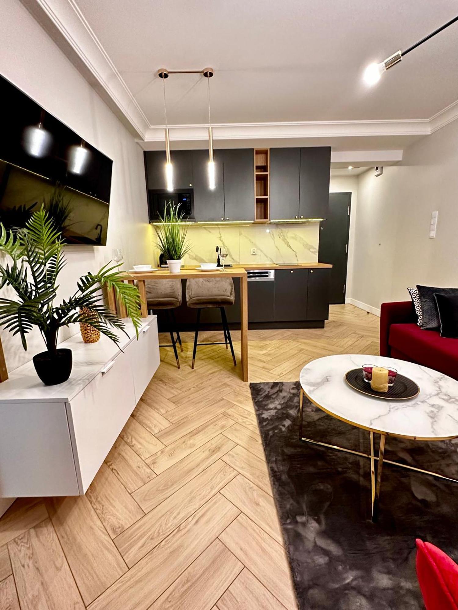 Apartamenty Kielce- Apartament Rubin Przy Zalew Kielecki, Faktura, Parking, Centrum Dış mekan fotoğraf