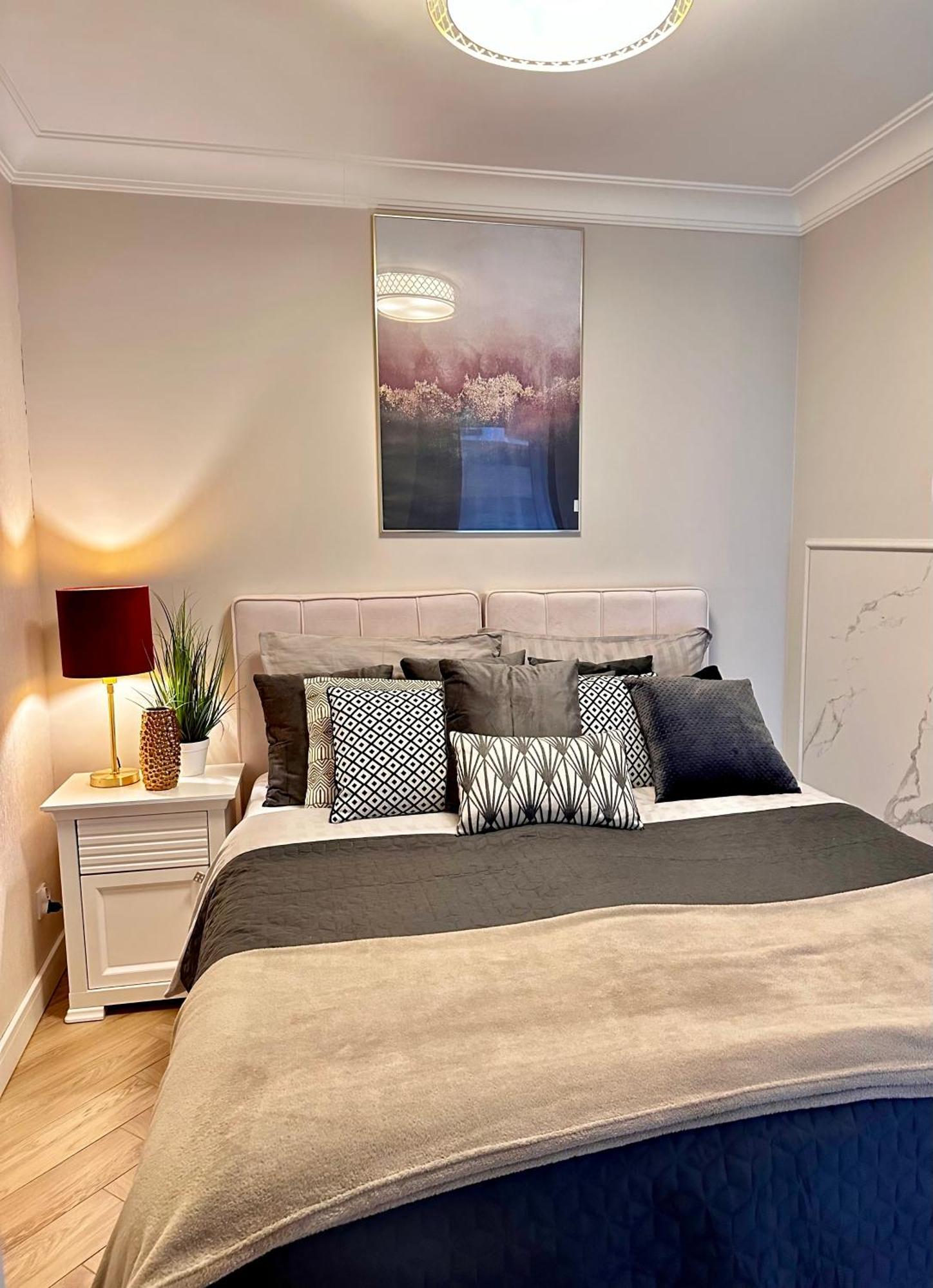 Apartamenty Kielce- Apartament Rubin Przy Zalew Kielecki, Faktura, Parking, Centrum Dış mekan fotoğraf